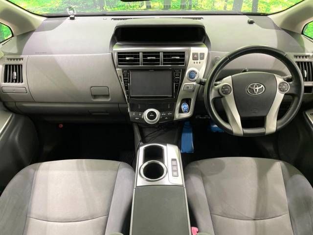 Toyota PRIUS ALPHA 2013-01 185209-1