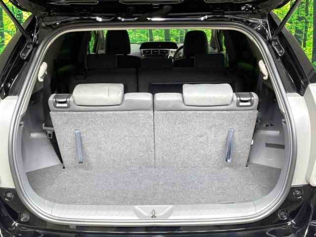 Toyota PRIUS ALPHA 2013-01 185209-11