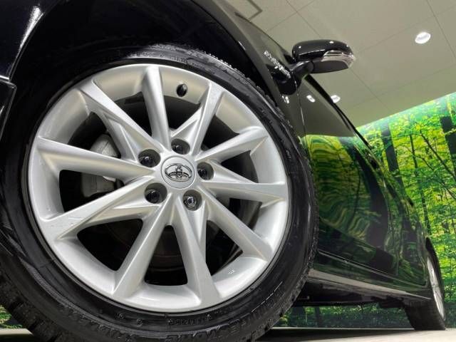 Toyota PRIUS ALPHA 2013-01 185209-14