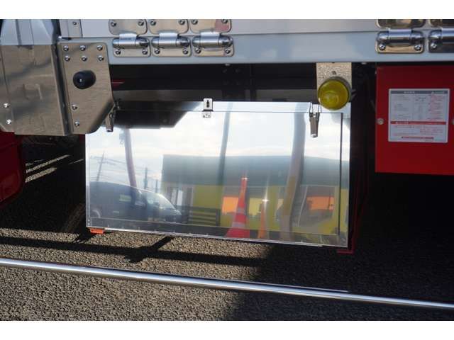MITSUBISHI FUSO Fighter 2023-03 28167-17