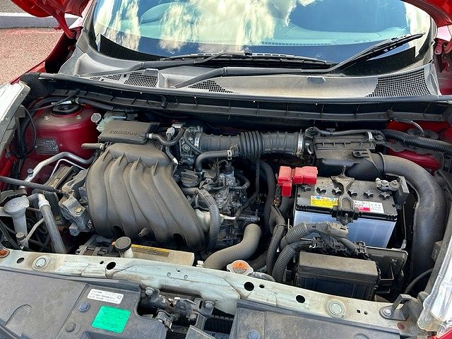 Nissan JUKE 2011-03 18463-27