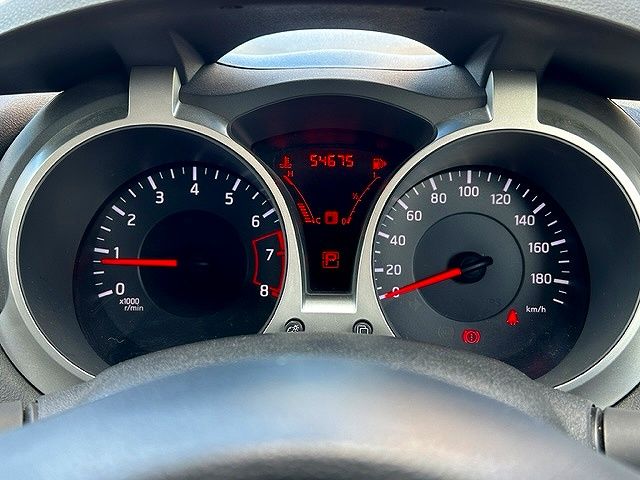 Nissan JUKE 2011-03 18463-7
