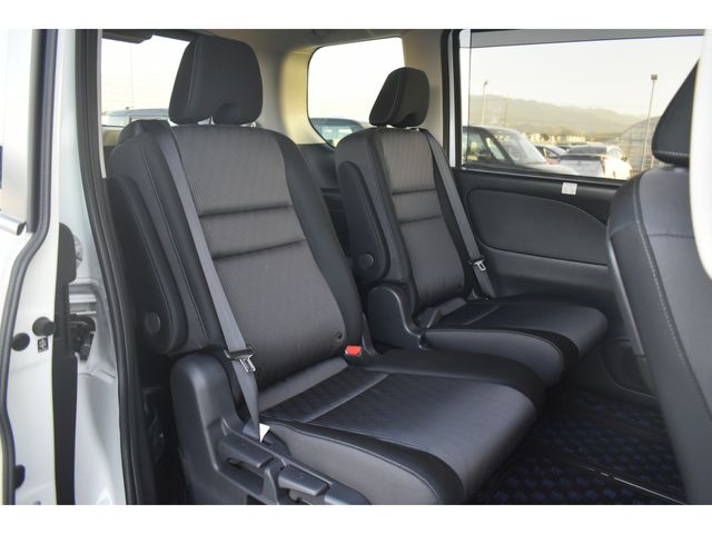 Nissan SERENA 2023-02 182948-19
