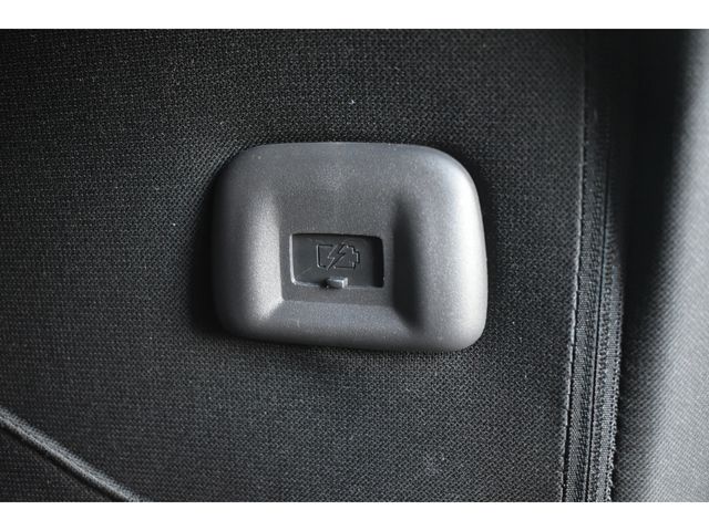 Nissan SERENA 2023-02 182948-14