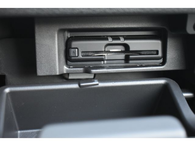 Nissan SERENA 2023-02 182948-7