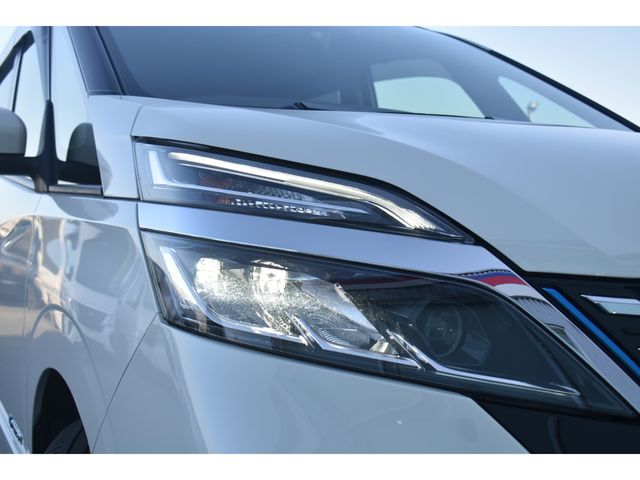 Nissan SERENA 2023-02 182948-25