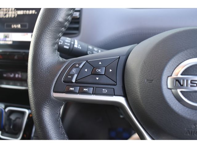 Nissan SERENA 2023-02 182948-13