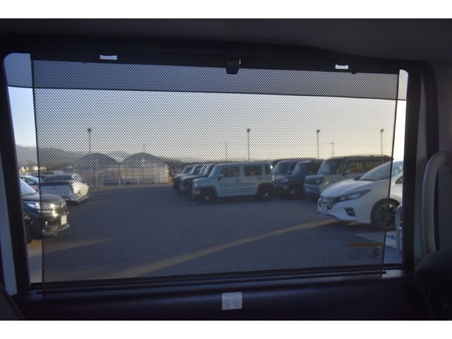 Nissan SERENA 2023-02 182948-15