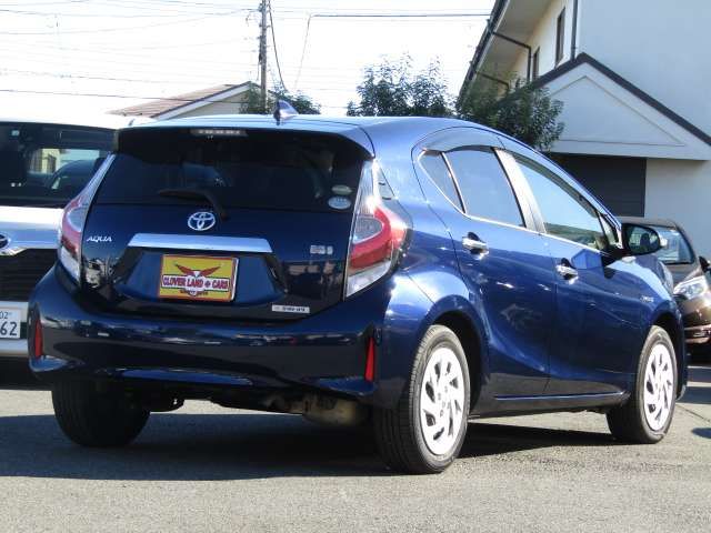 Toyota AQUA 2018-03 195642-6