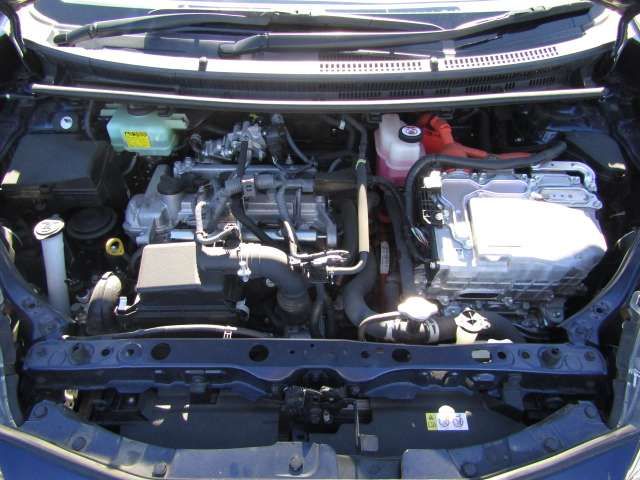 Toyota AQUA 2018-03 195642-19