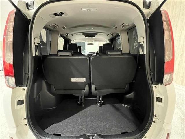 Toyota ESQUIRE 2015-12 27543-25