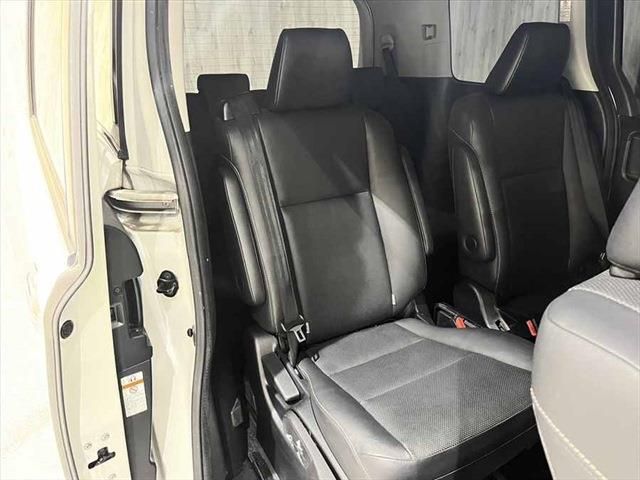 Toyota ESQUIRE 2015-12 27543-20