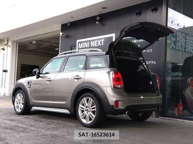 Bmw MINI 2018-08 332151-4