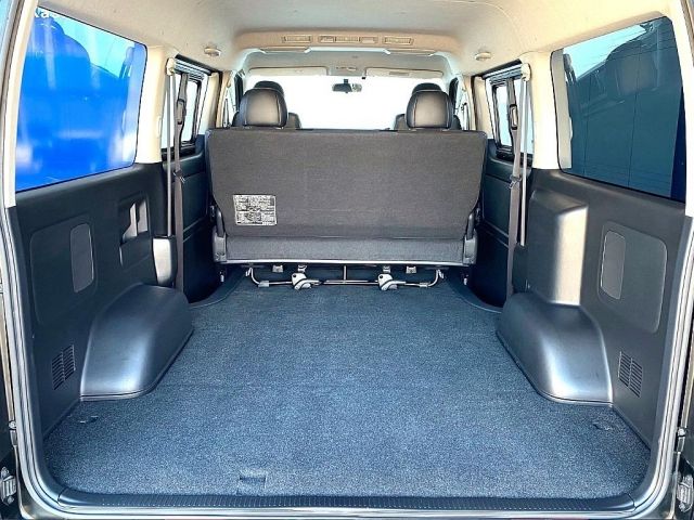 Toyota REGIUSACE VAN 2017-01 192756-19