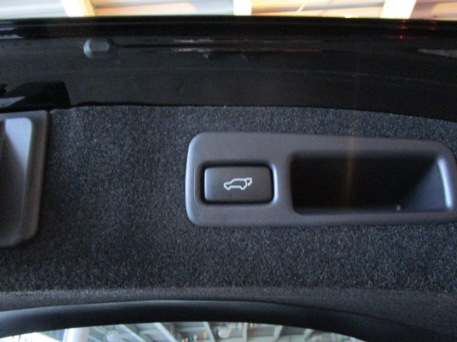 Toyota HARRIER 2019-02 196292-16