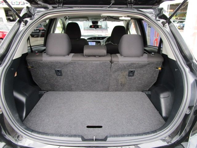 Toyota VITZ 2020-02 6615-6