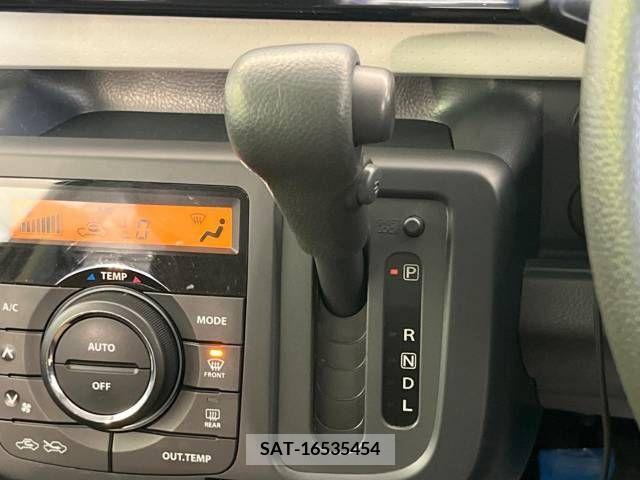 Nissan MOCO 2011-06 334504-7