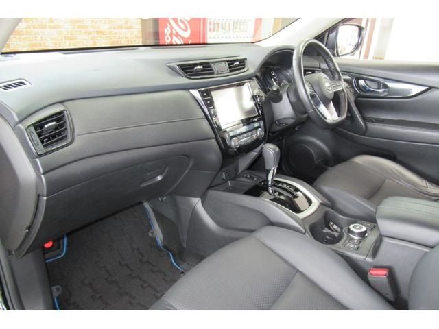 Nissan X-TRAIL 2018-02 1243-5