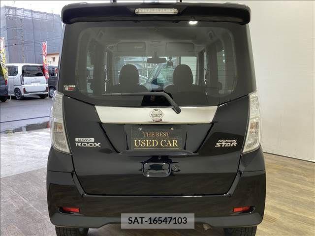 Nissan ROOX 2016-01 323796-4