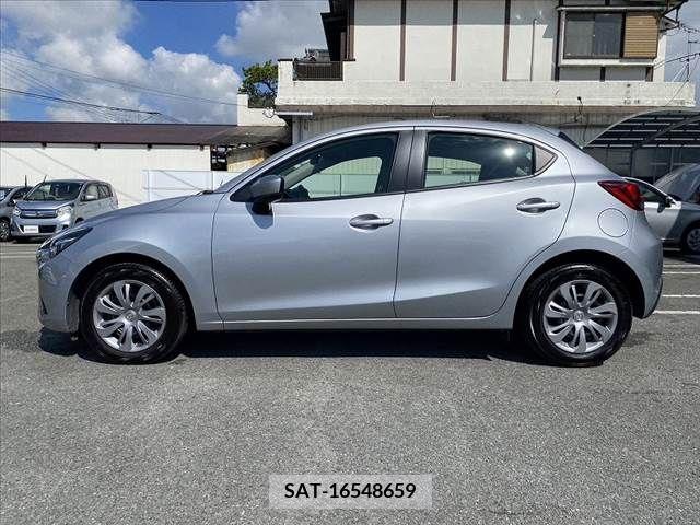 Mazda DEMIO 2019-07 359397-10