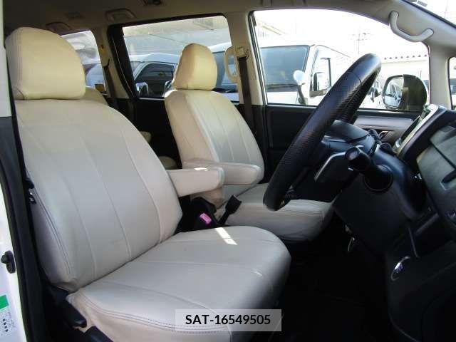 Toyota VOXY 2012-01 375175-8