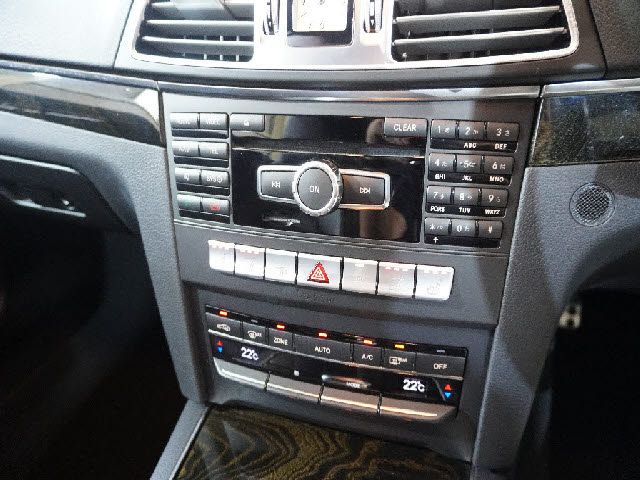Mercedes Benz E-CLASS 2014-08 6342-18