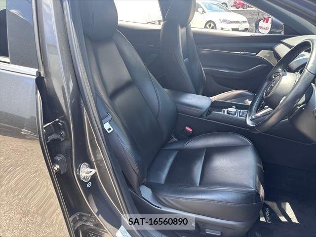 Mazda MAZDA3 2019-07 330830-7