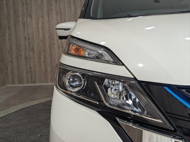 Nissan SERENA 2018-11 182960-9