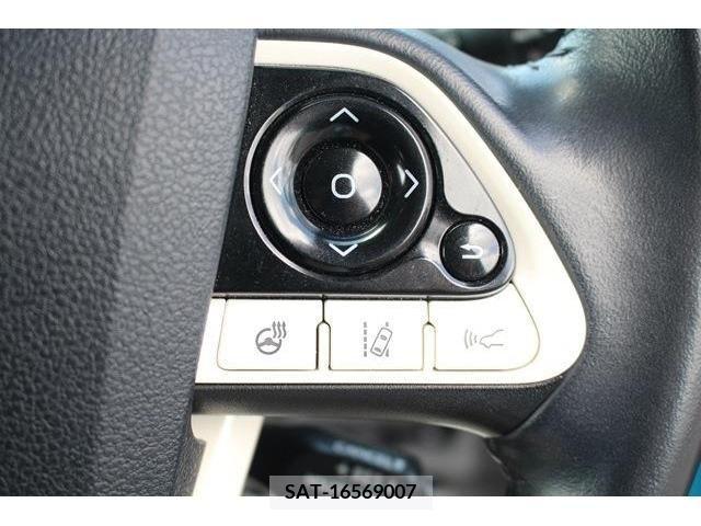 Toyota PRIUS PHV 2017-10 282512-3