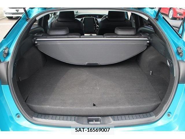 Toyota PRIUS PHV 2017-10 282512-17