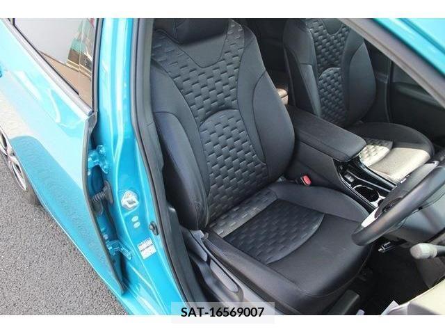 Toyota PRIUS PHV 2017-10 282512-13