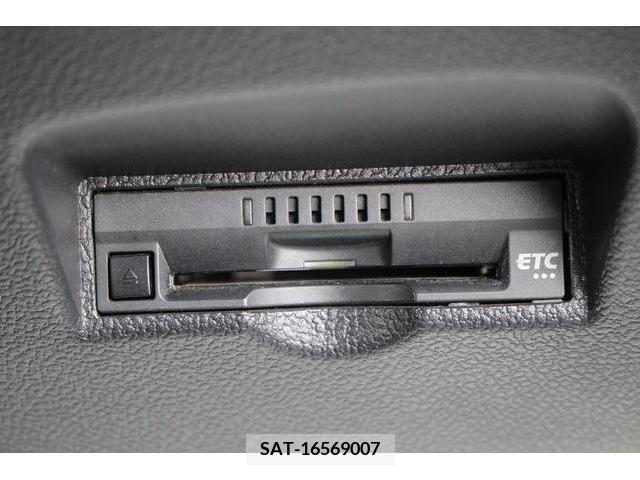 Toyota PRIUS PHV 2017-10 282512-4