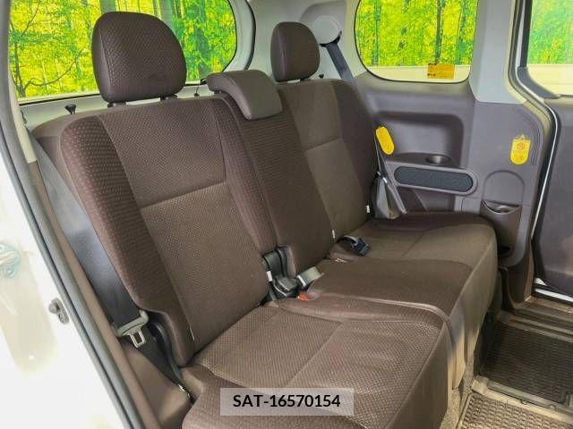 Toyota SPADE 2013-08 394268-9