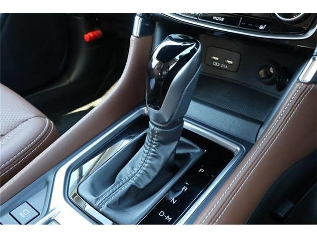 Subaru FORESTER 2019-03 186726-9