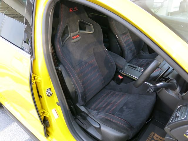Renault MEGANE 2020-01 10387-19