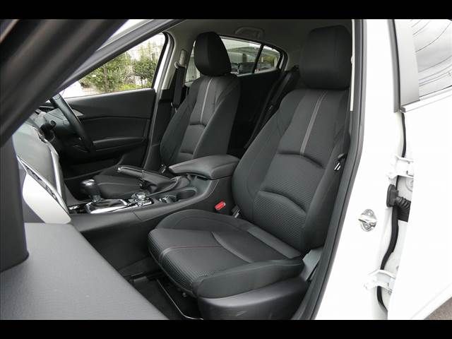Mazda AXELA SPORT 2017-03 19072-9
