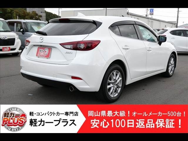 Mazda AXELA SPORT 2017-03 19072-1
