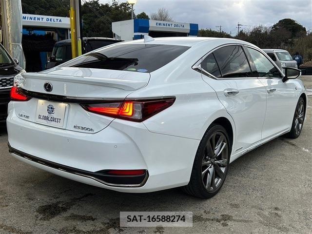 Lexus ES 2021-03 214483-6