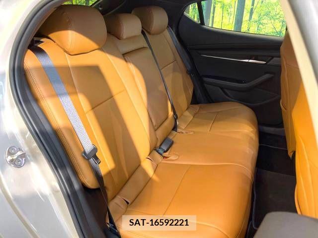Mazda MAZDA3 2022-07 363281-10