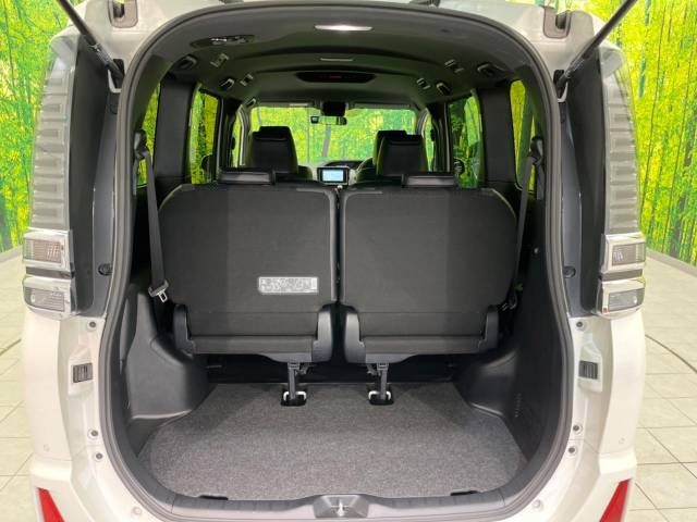 Toyota VOXY 2021-03 180509-11