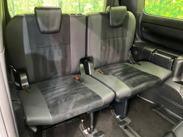 Toyota VOXY 2021-03 180509-10