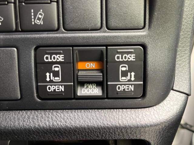 Toyota VOXY 2021-03 180509-2