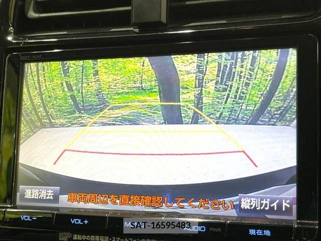 Toyota PRIUS 2016-08 330316-4