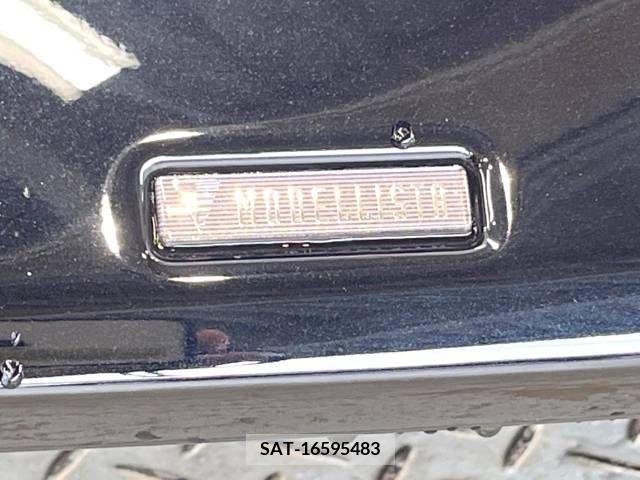 Toyota PRIUS 2016-08 330316-2