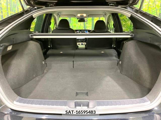 Toyota PRIUS 2016-08 330316-11