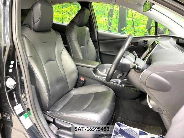 Toyota PRIUS 2016-08 330316-9
