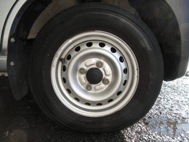Daihatsu HIJET VAN 2019-04 24646-4
