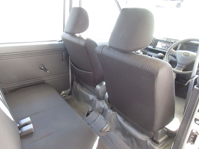 Daihatsu HIJET VAN 2019-04 24646-8