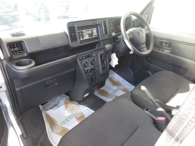 Daihatsu HIJET VAN 2019-04 24646-15