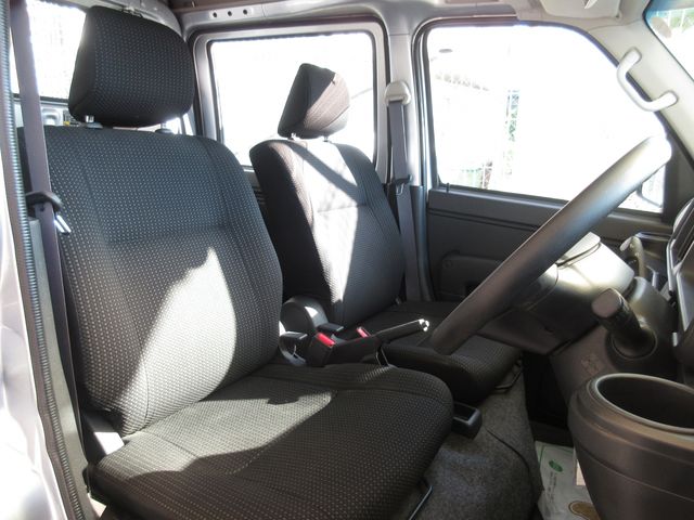 Daihatsu HIJET VAN 2019-04 24646-5